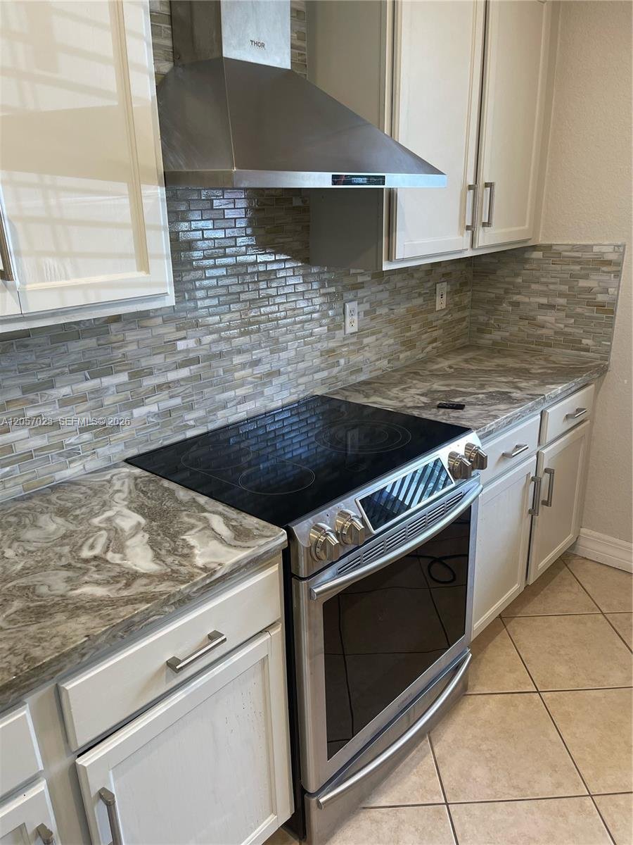 Boynton Beach Townhome: 2847 S Evergreen Circle 2847