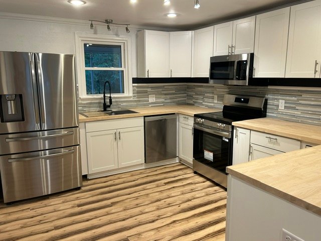 Beaufort House: 522 Meritta Ave