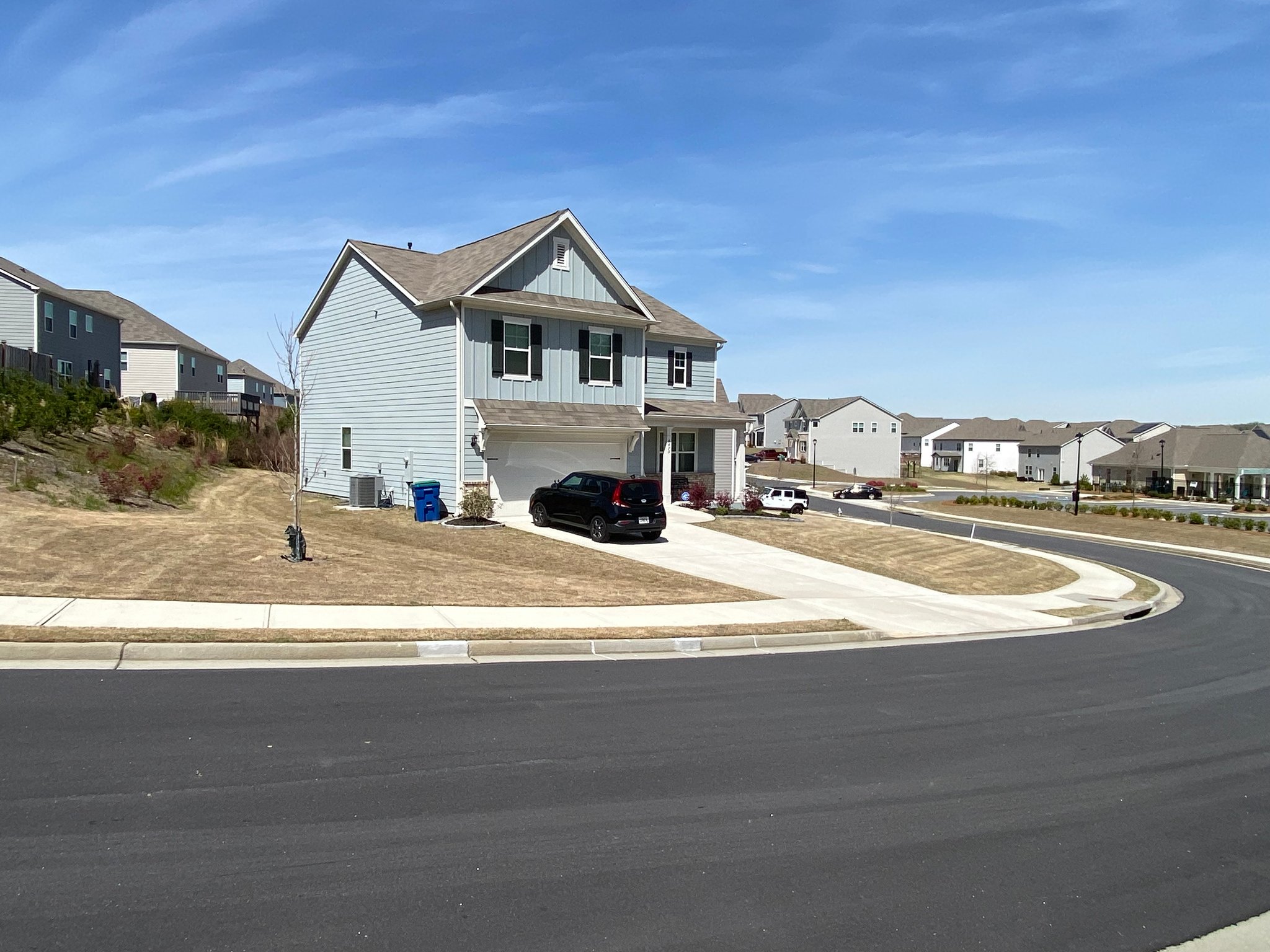 Fairburn House: 4475 merrigold way