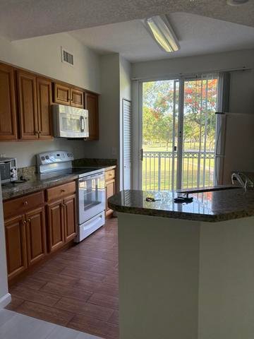 Delray Beach Townhome: 2050 ALTA MEADOWS Lane 2109