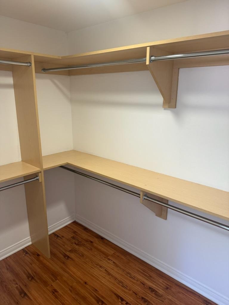 Van Nuys Apartment: 14349 Friar St