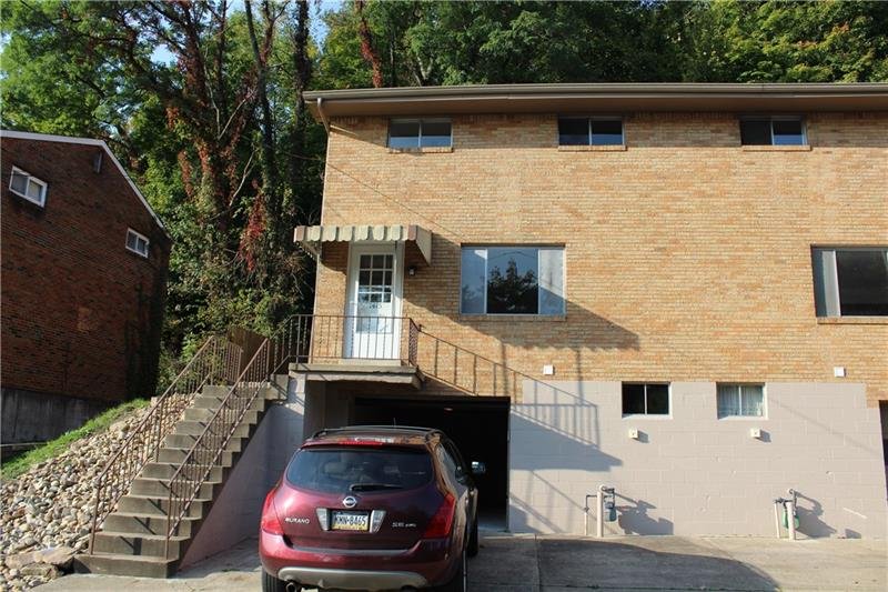 Mckees Rocks Townhome: 1415 Pine Hollow Rd