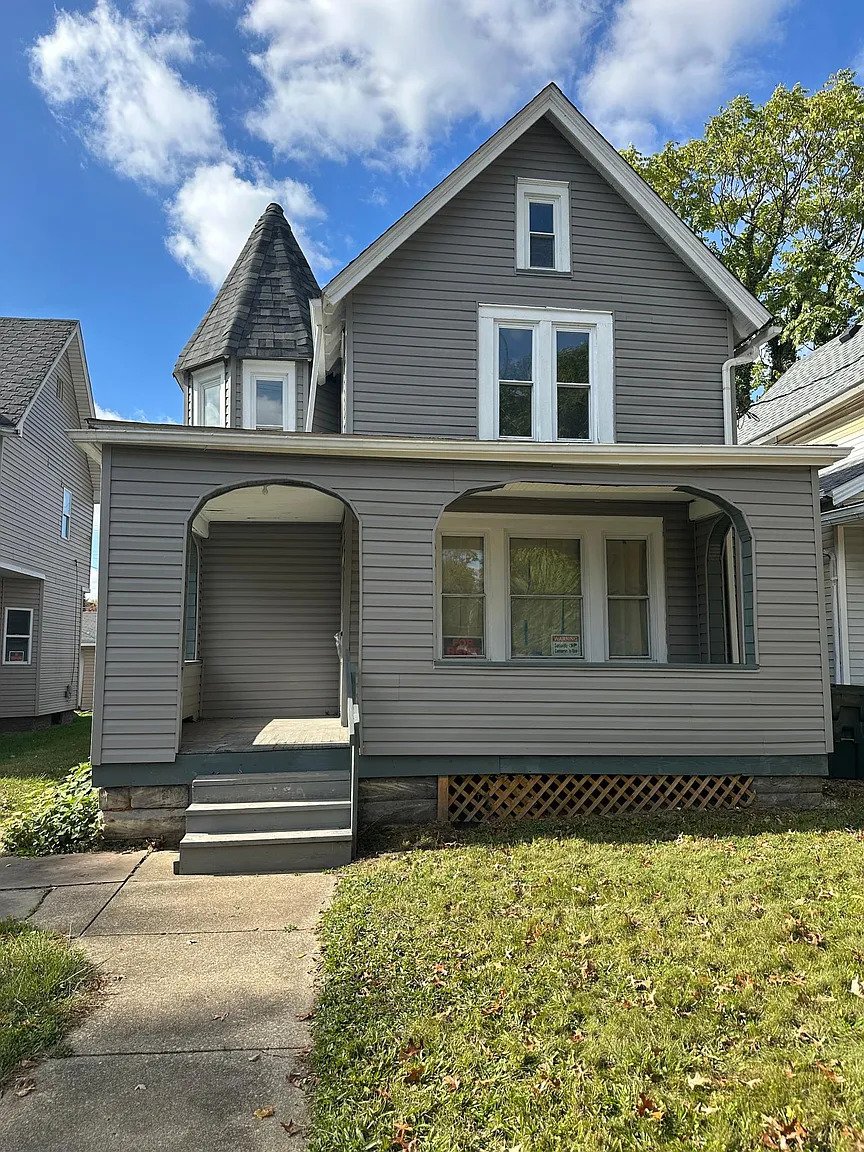 Canton House: 1351 Logan Ave NW