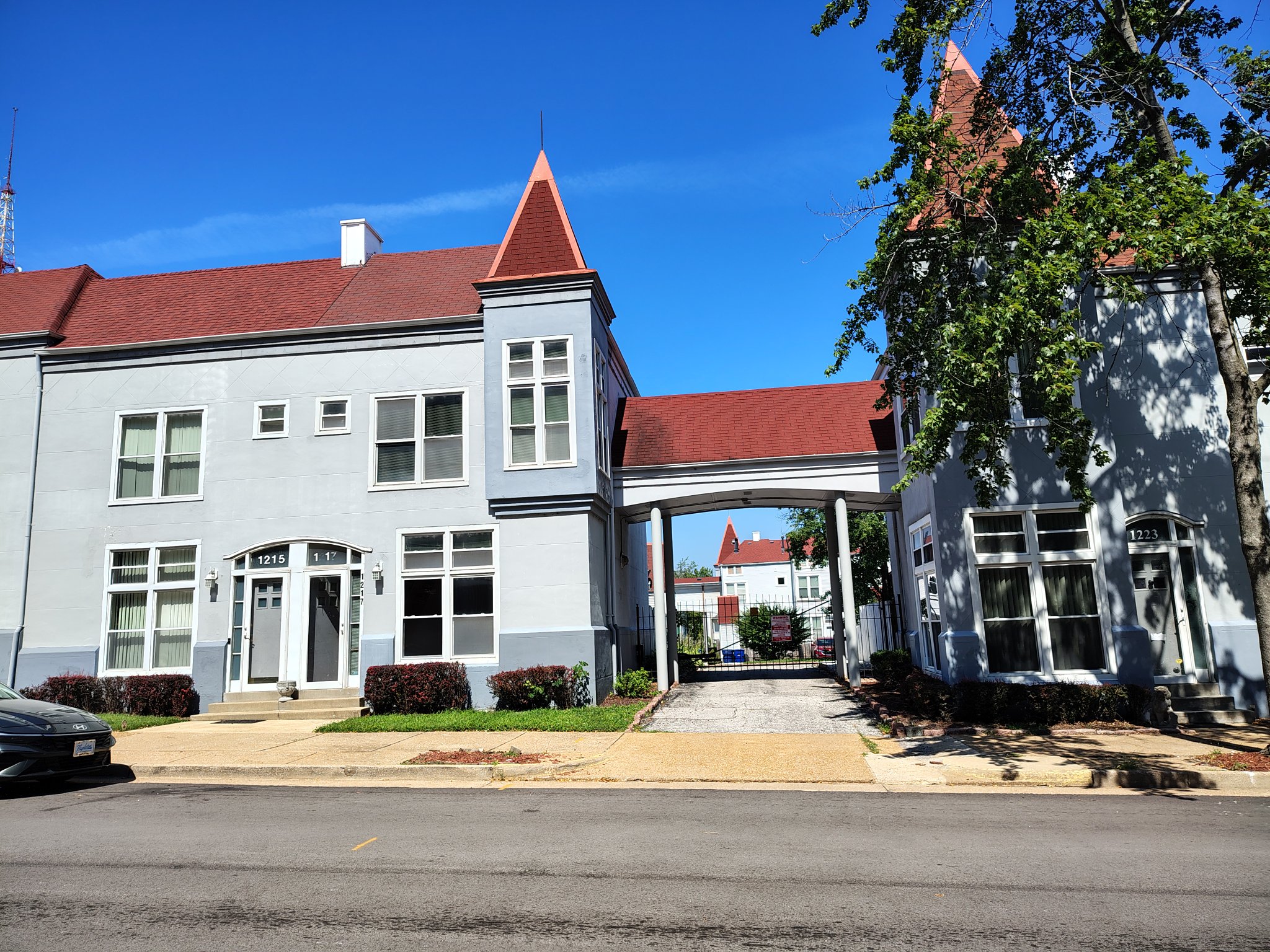 St Louis Townhome: 1217 North 11th Street