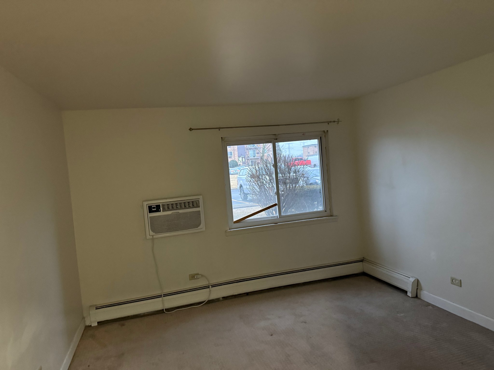 Addison Other: 844 W College Blvd