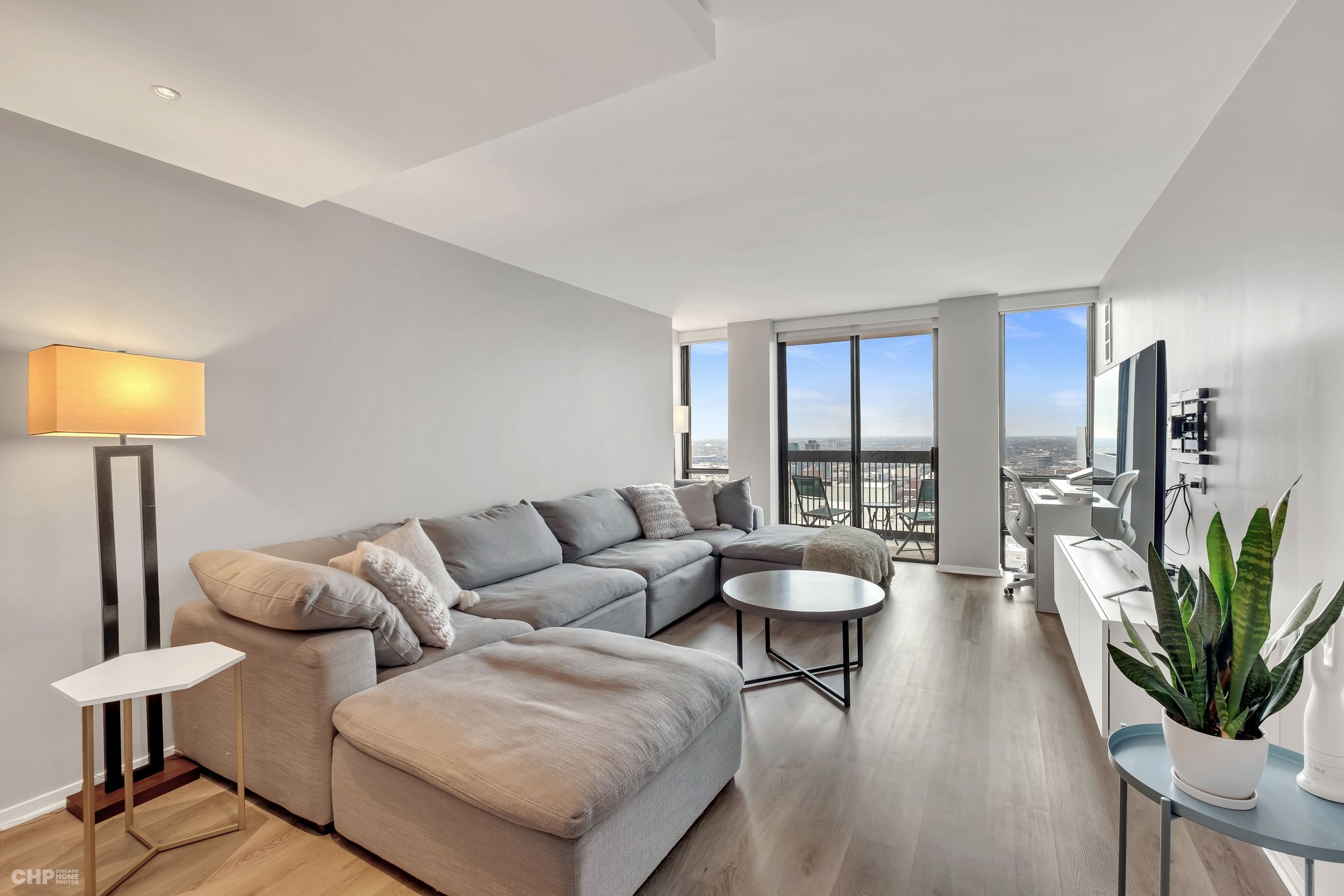 Chicago Condo: 1660 North La Salle