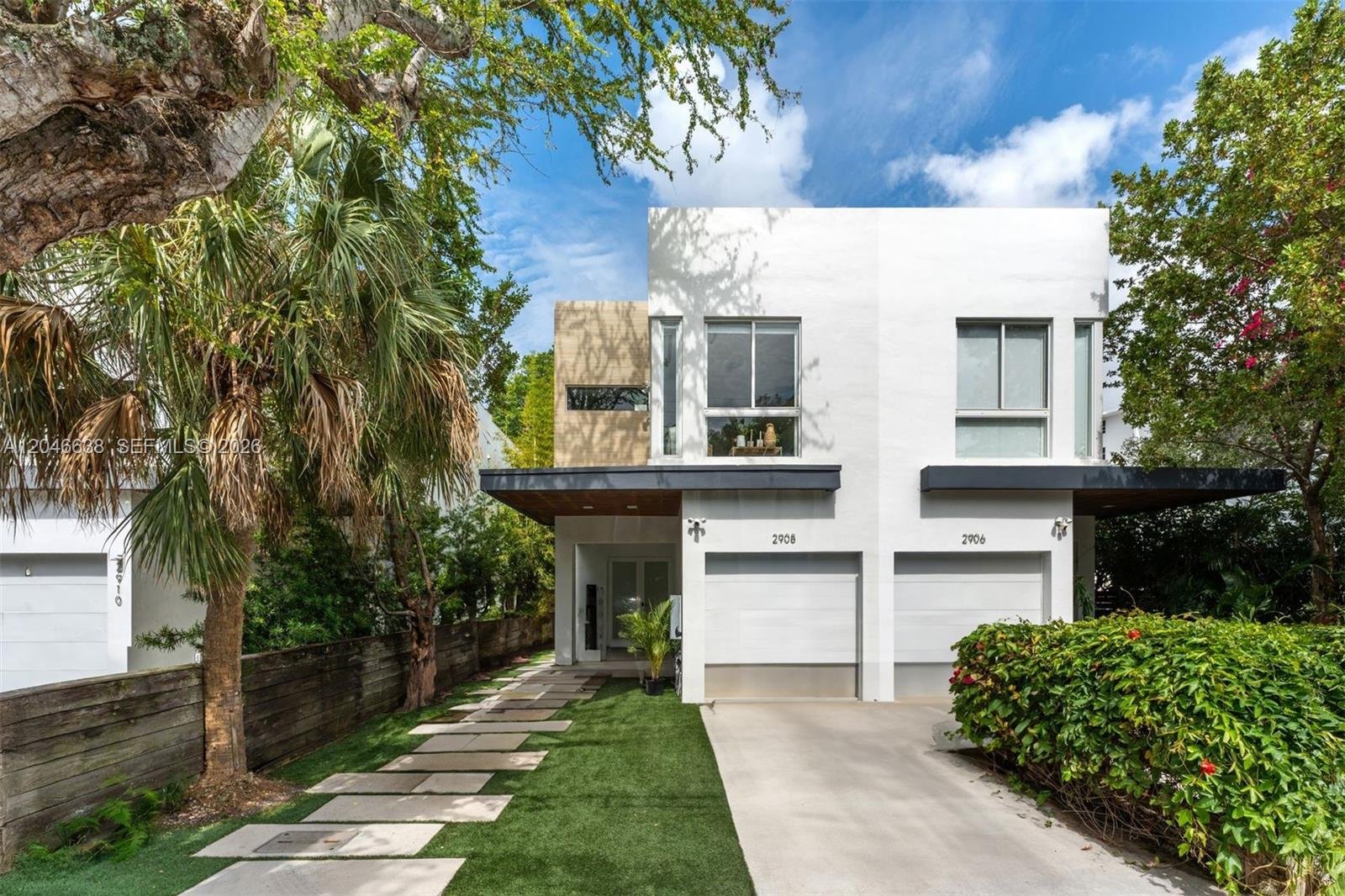 Miami House: 2908 Virginia St # 2908