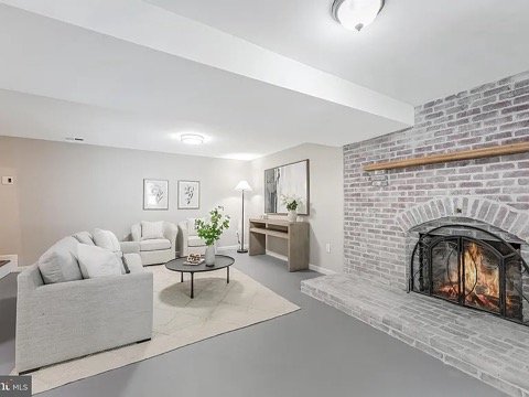 Woodbridge House: 13822 Rockford Ct