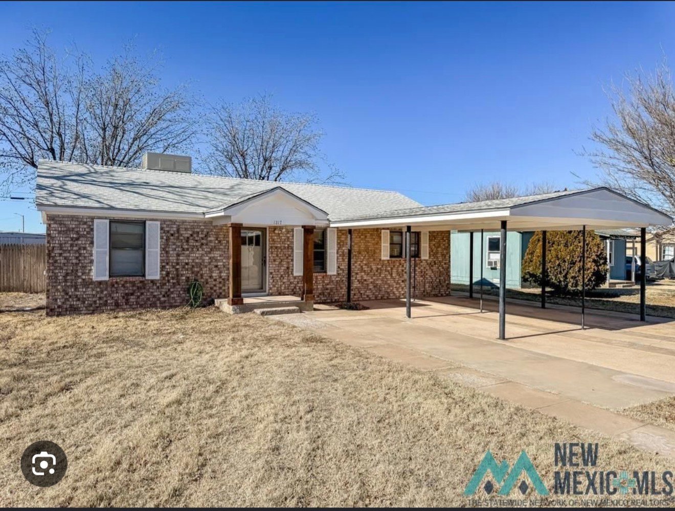 Hobbs House: 1217 N Cochran St