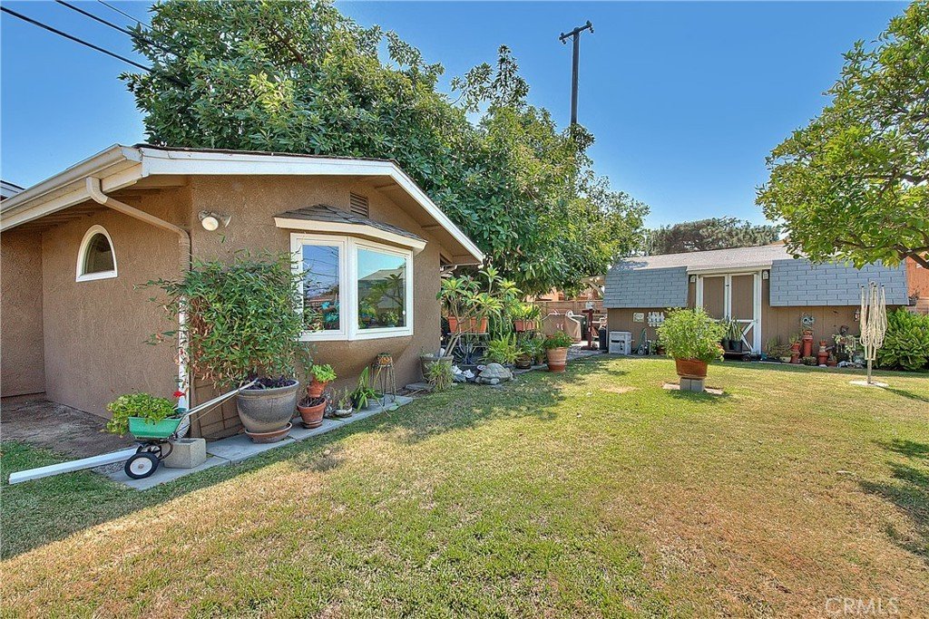 West Covina House: 2147 E Rio Verde Dr