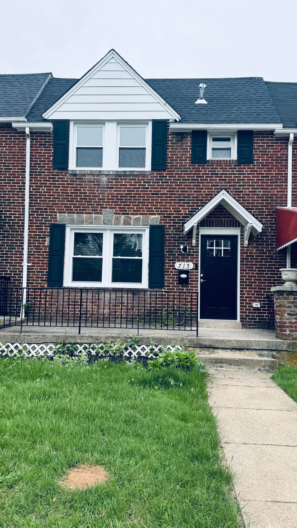 Baltimore Townhome: 715 Radnor Ave