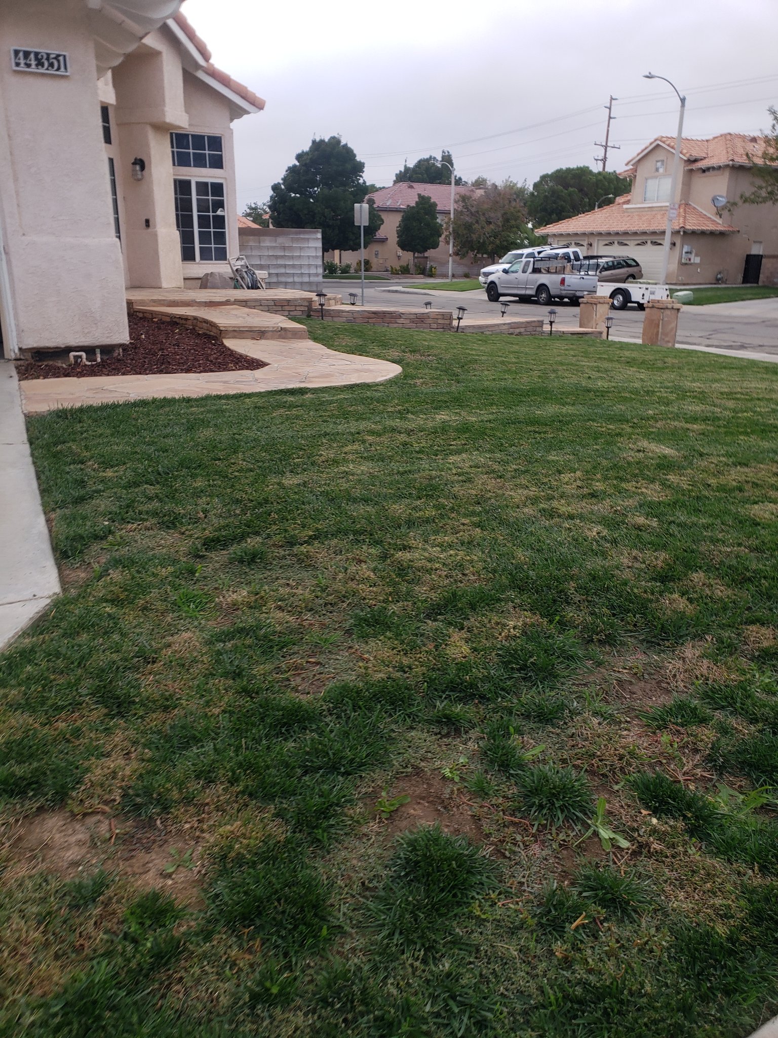 Lancaster House: 44351 Shad St