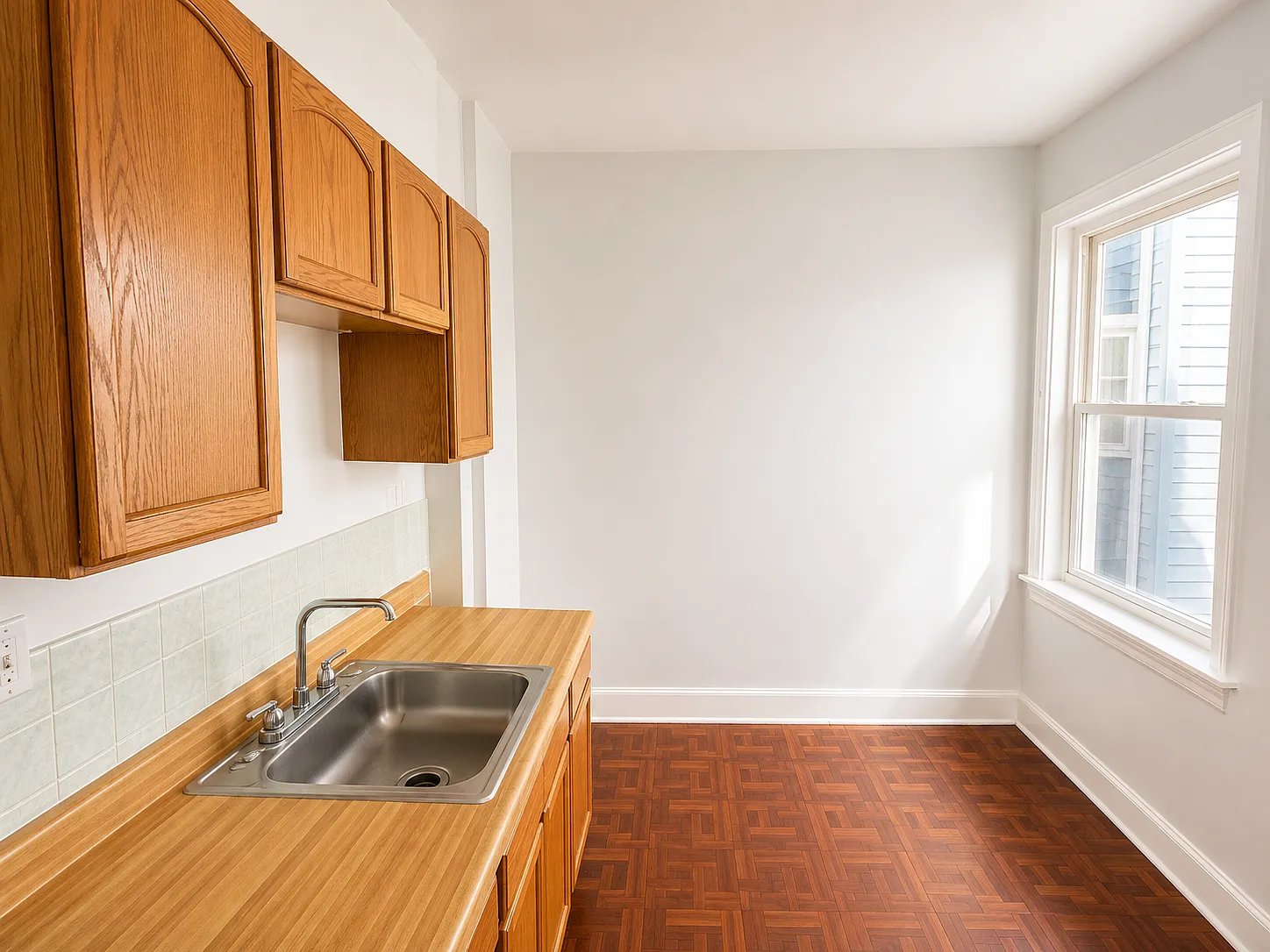 Newark Apartment: 361 Sanford Ave