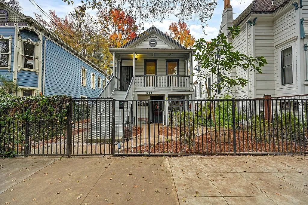 Sacramento Multiplex: 511 13th St