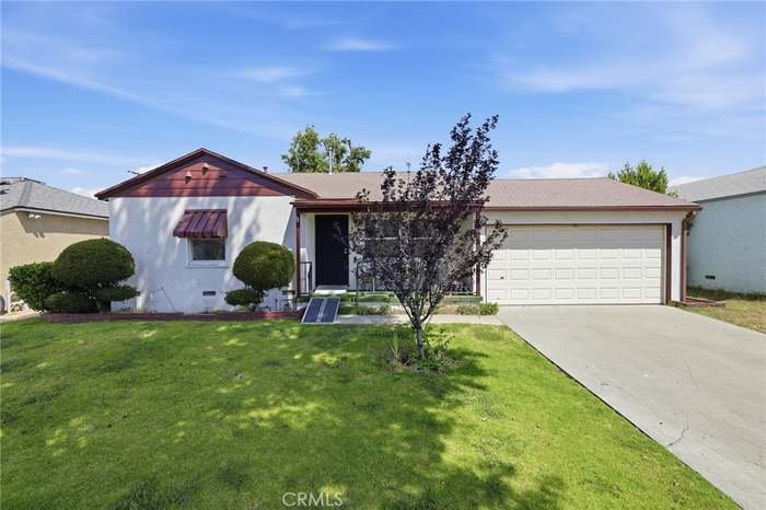 Arleta House: 13419 Reliance St