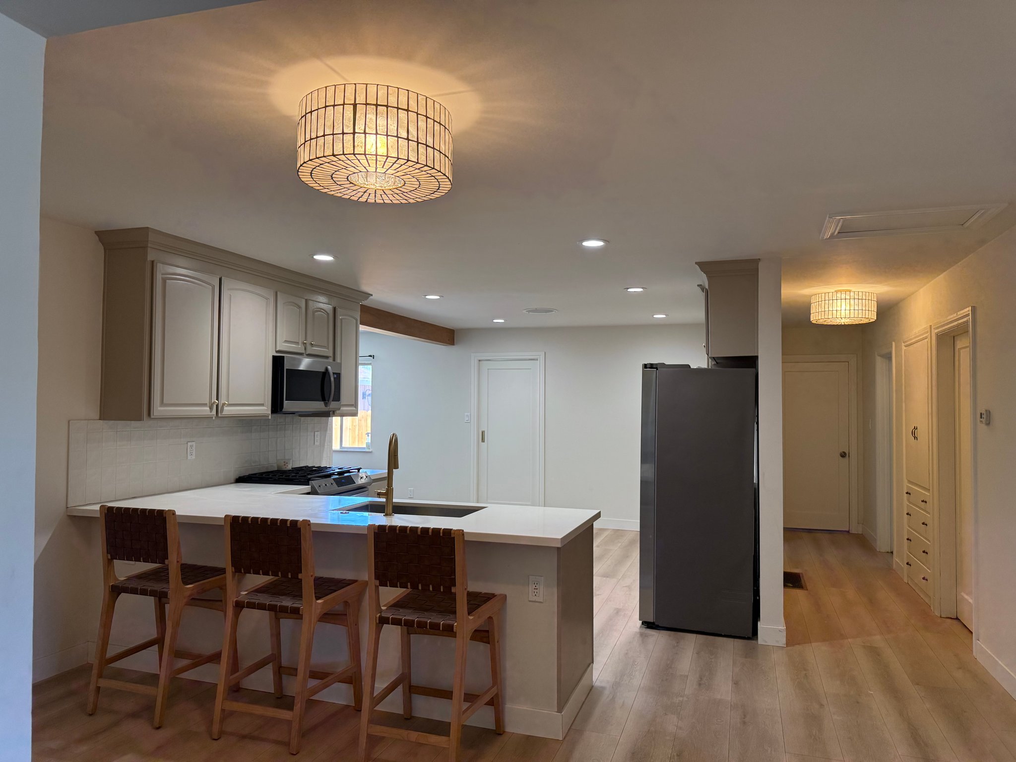 Pittsburg House: 8 Panoramic Ave
