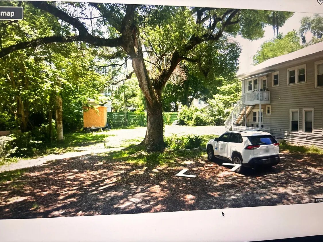 St Augustine Multiplex: 14 Davis Street APT A