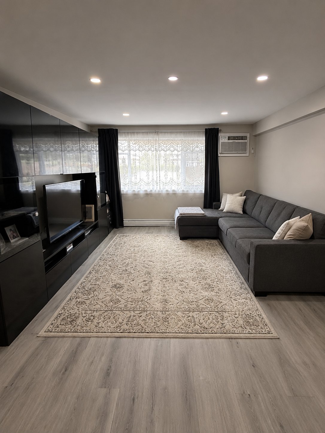 Des Plaines Condo: 8810 Briar Ct