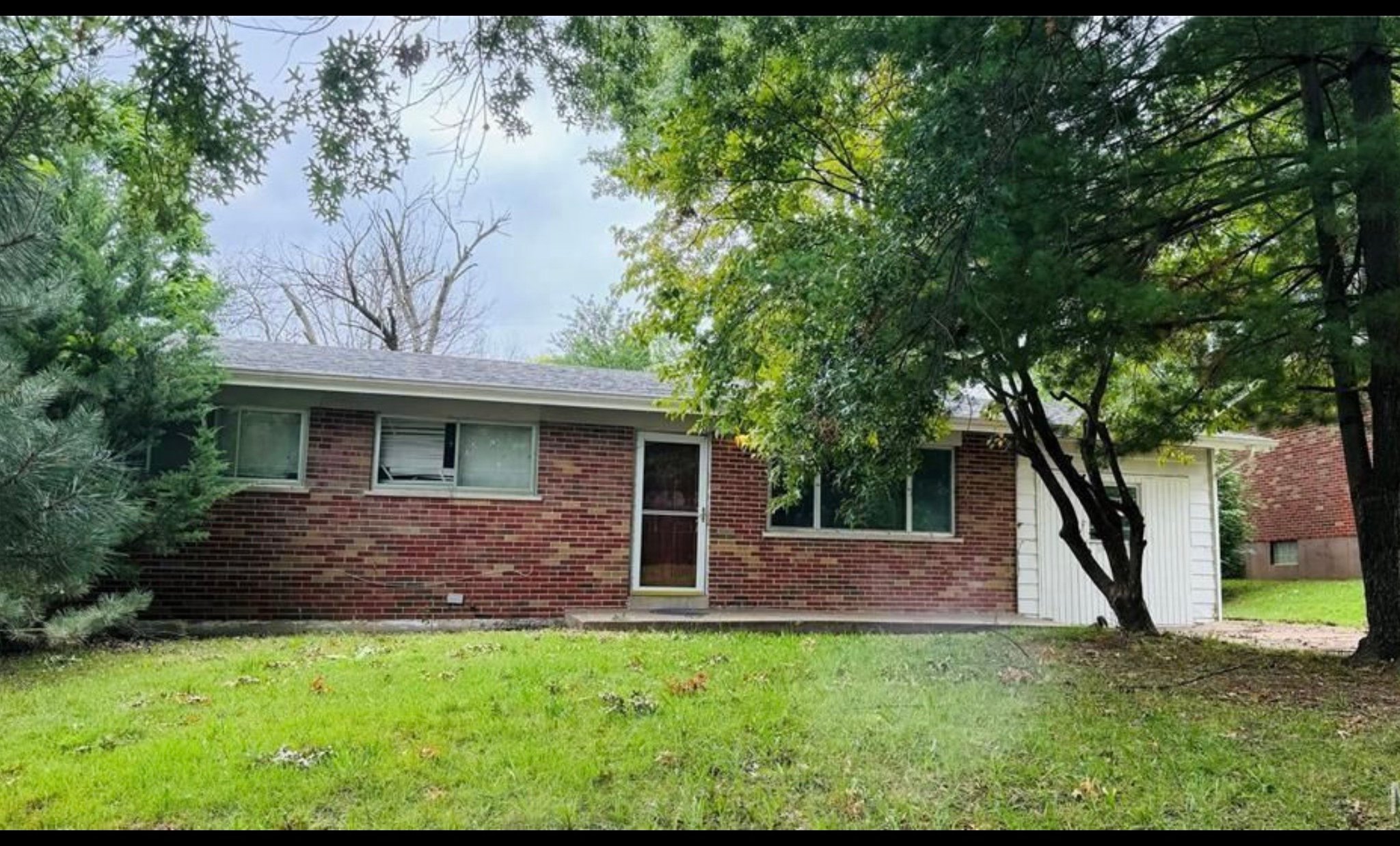 Saint Louis House: 1770 Cargill Dr