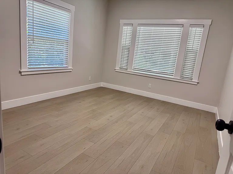 Atlanta House: 2433 N Main St NW