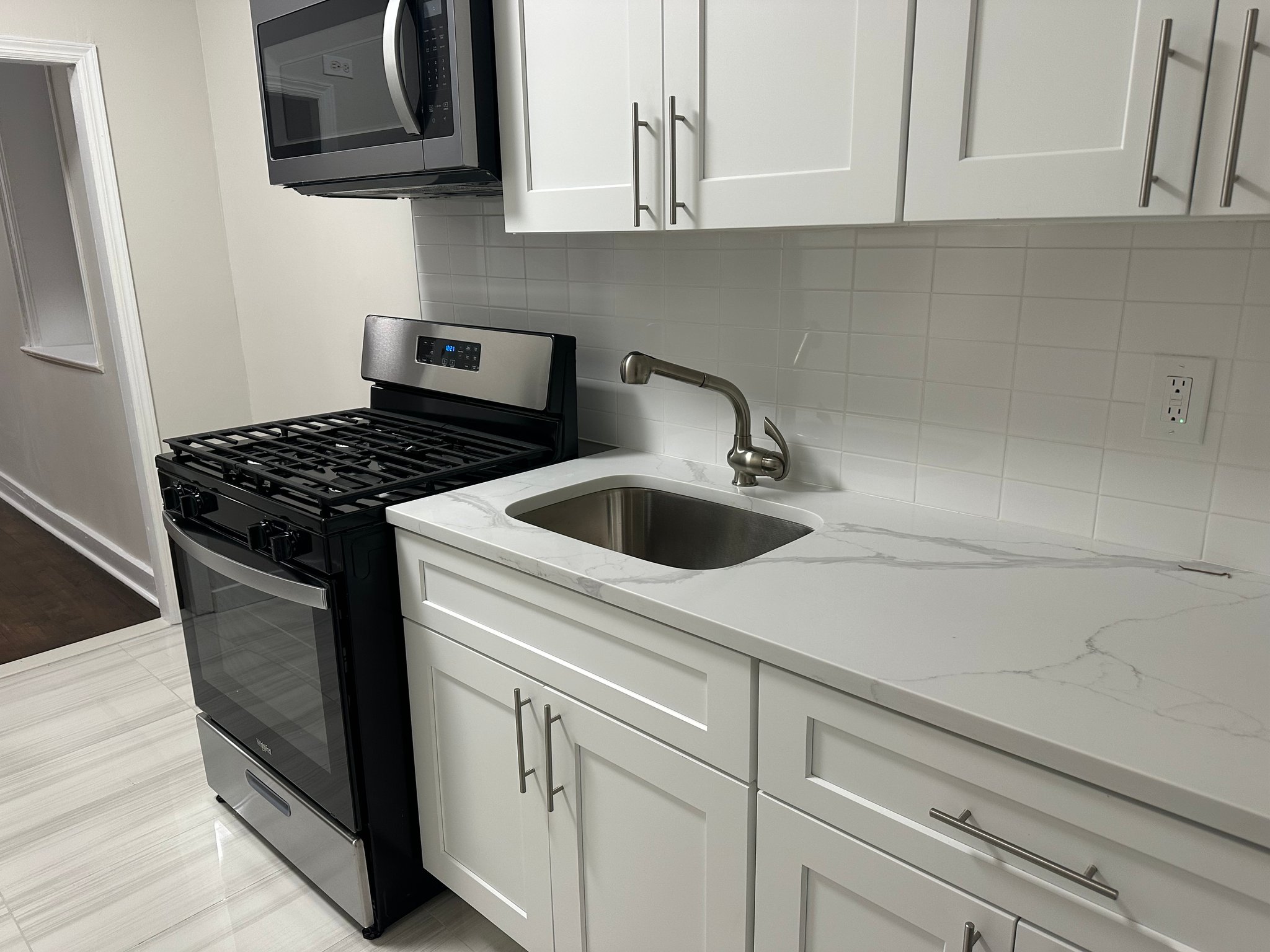 Jersey City Apartment: 164 Sterling Avenue
