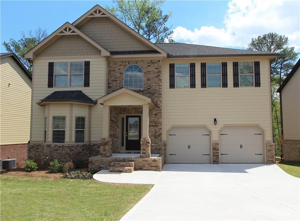 Lithonia House: 8004 White Oak Loop