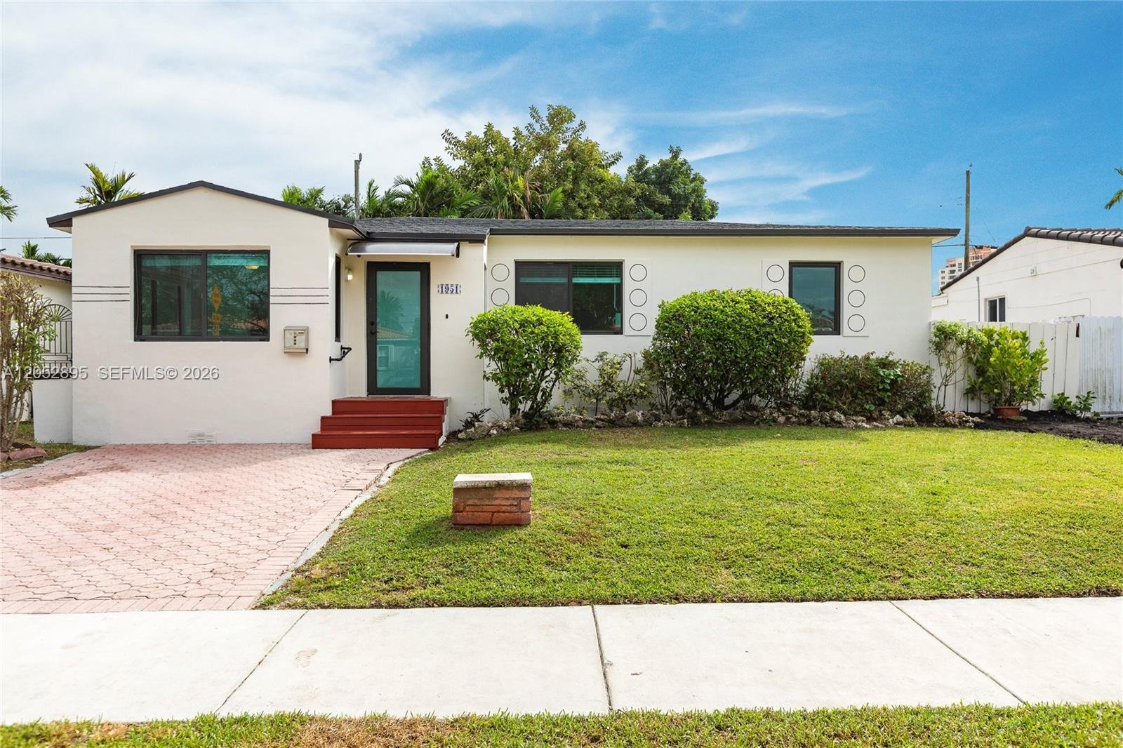 Miami House: 1951 SW 33rd Ave