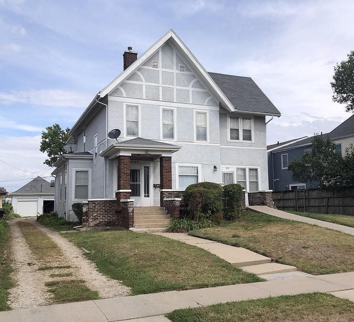 Marshalltown House: 615 W Main St