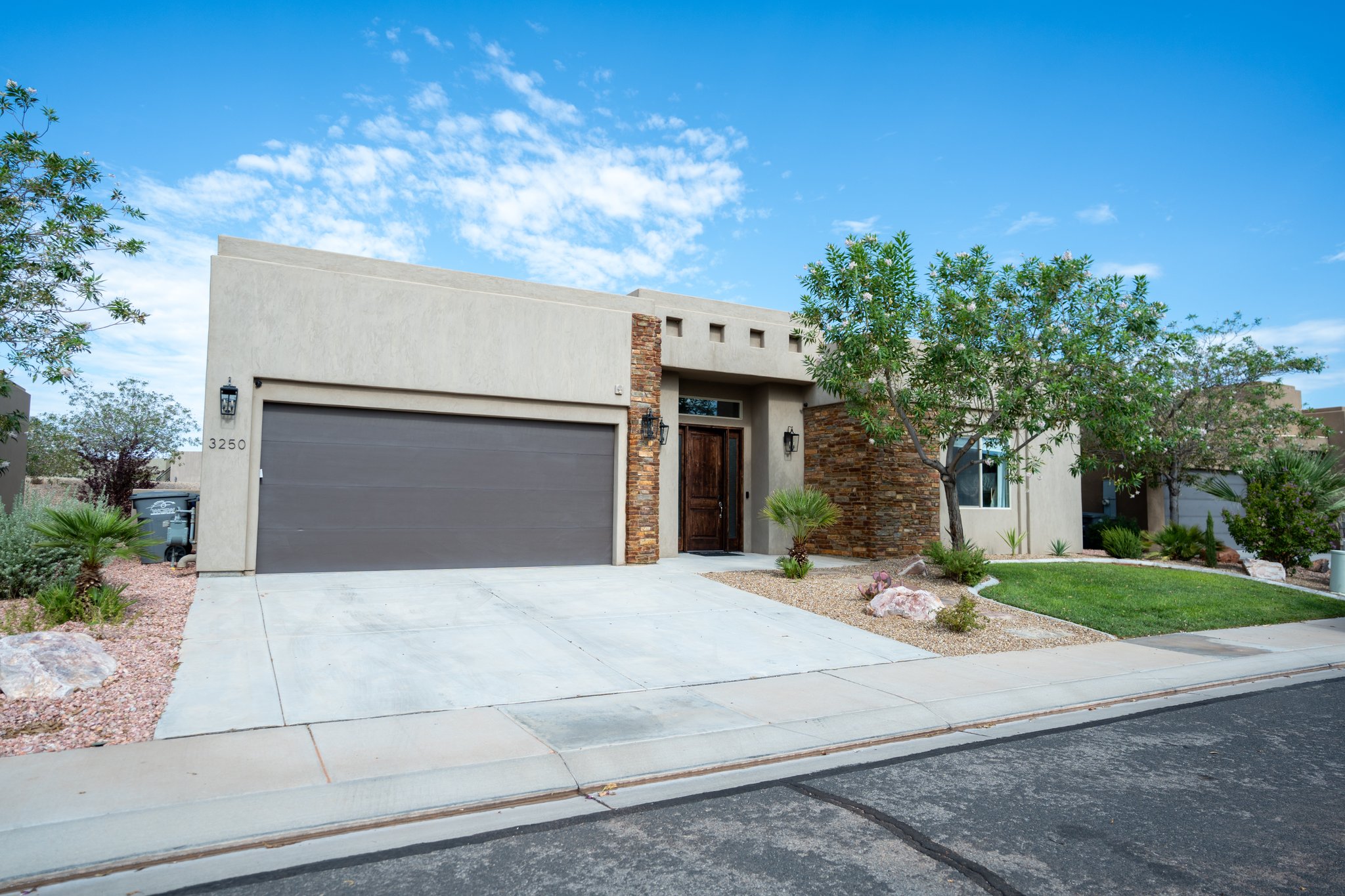 Hurricane House: 3250 S 4900 W