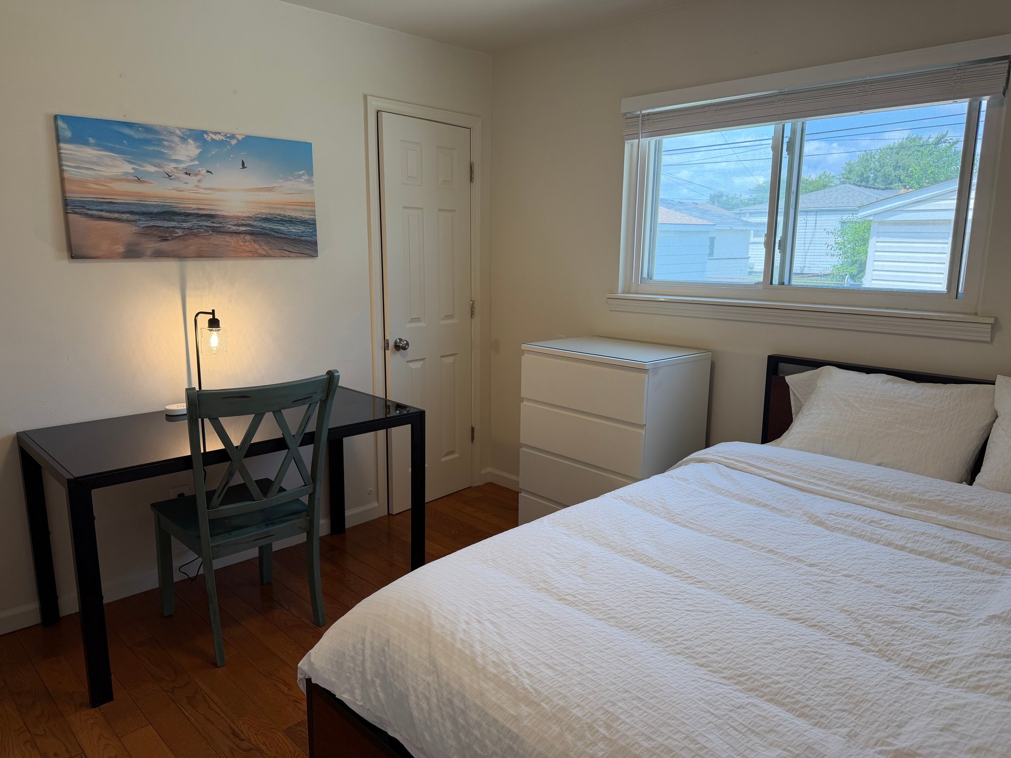CLINTON TWP. Single Room: 20215 VERMANDER