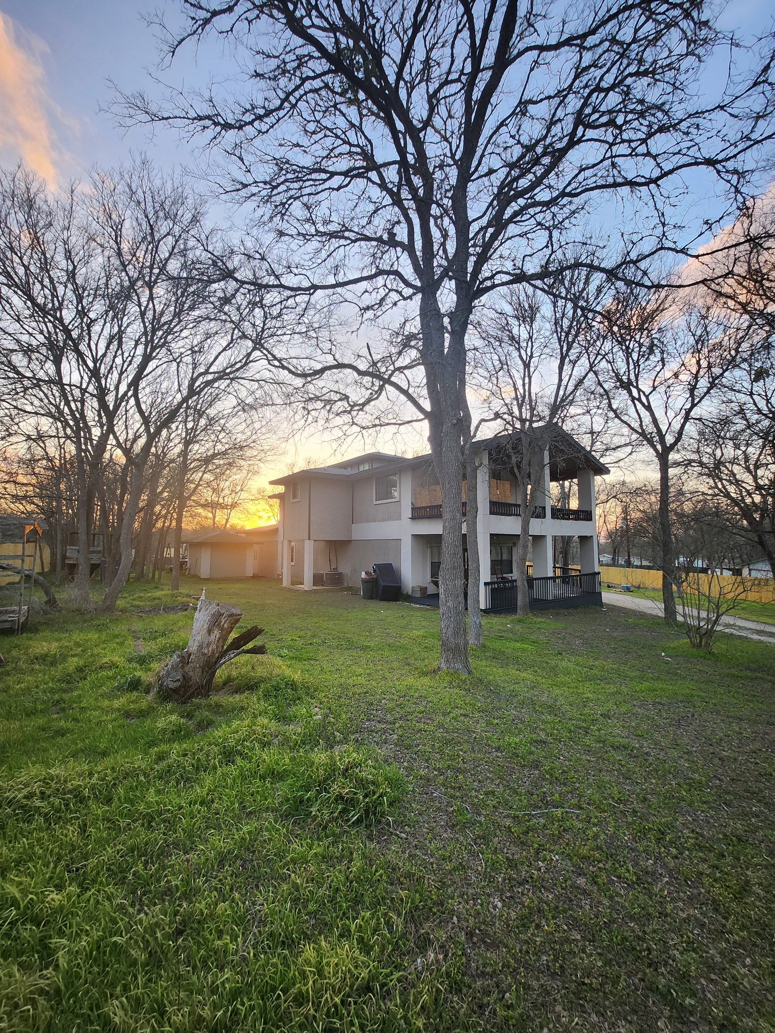 Cedar Creek House: 126 Deer Run Dr