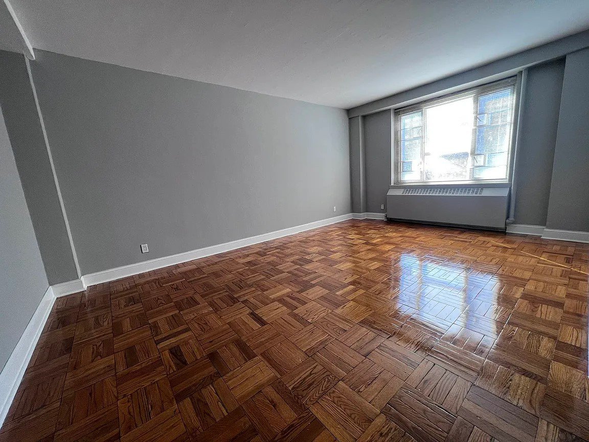Fresh Meadows Condo: 184-14 64th Ave