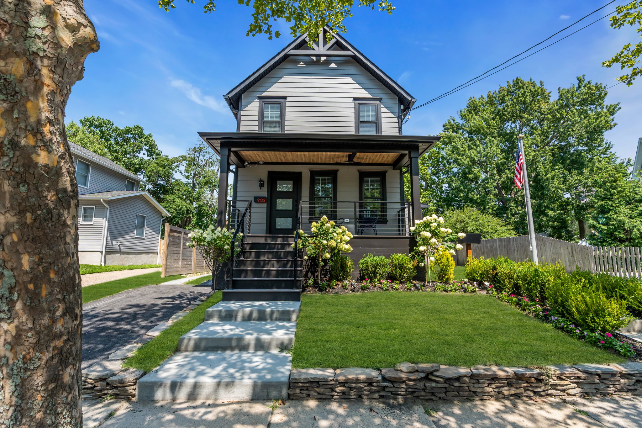 Asbury Park House: 902 Central Ave