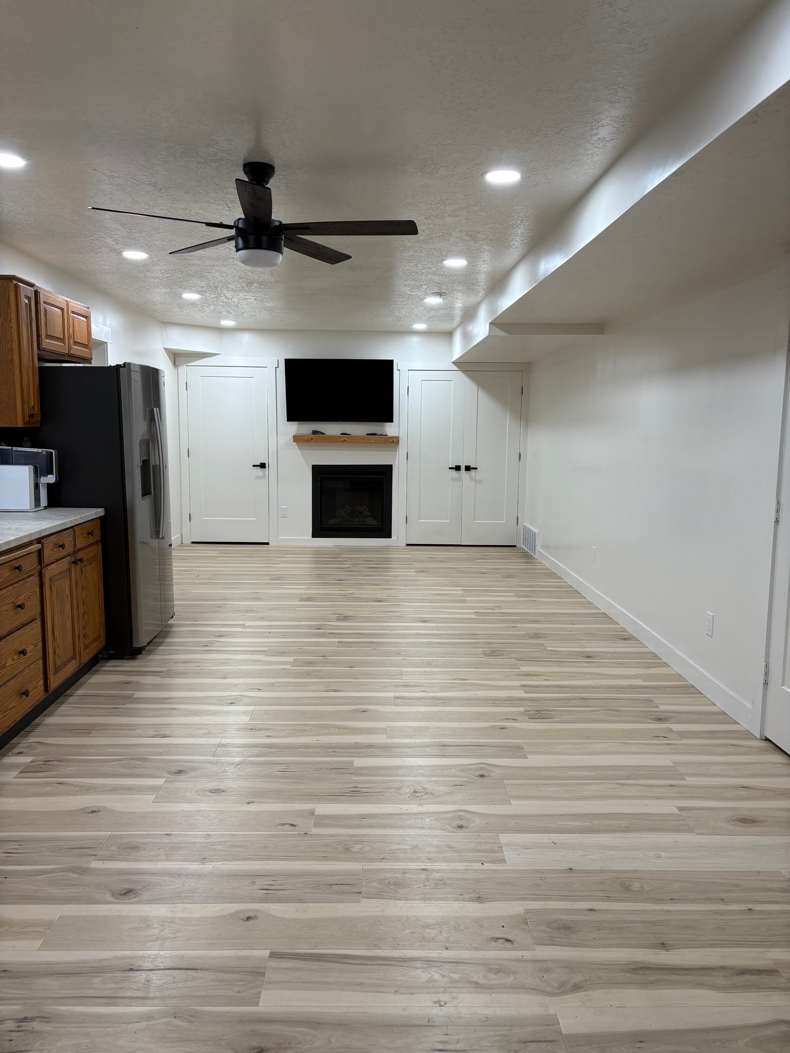 Kaysville Apartment: 114 N Bonneville Ln