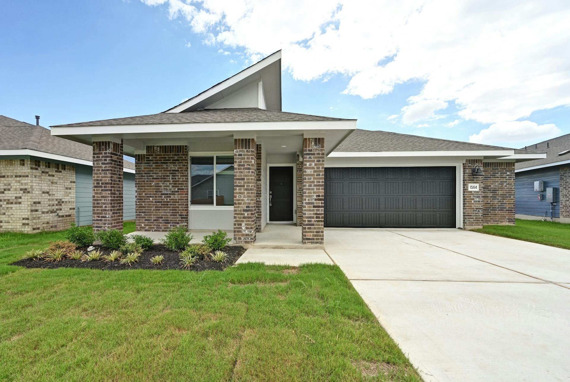 Kyle House: 1564 Marley