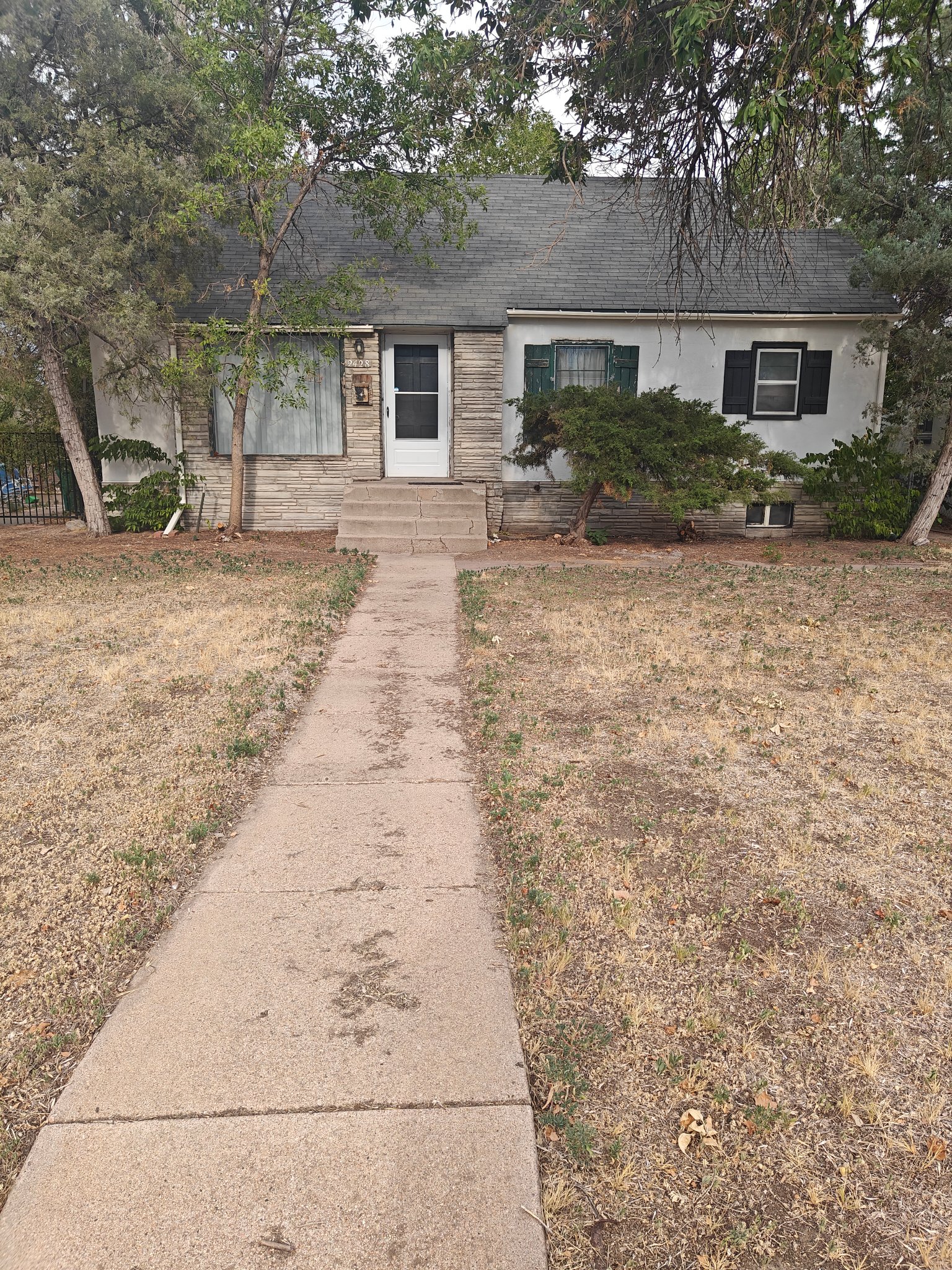 Greeley House: 2428 10th Ave
