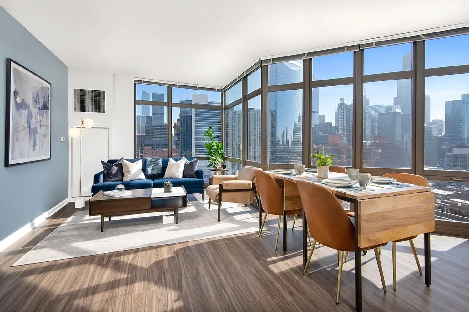 Chicago Condo: 605 W Kinzie St