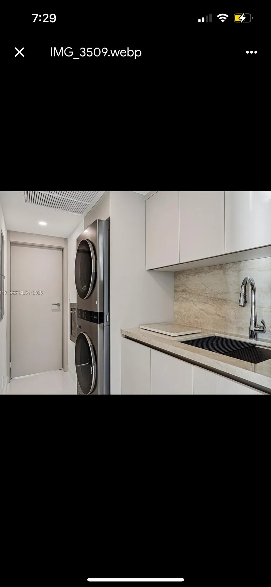 miami beach House: 5660 collins ave