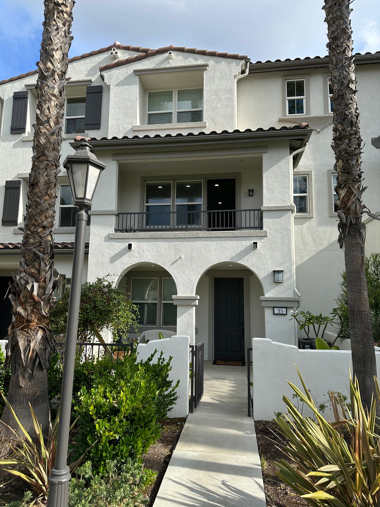 Buena Park Townhome: 35 Walter Way