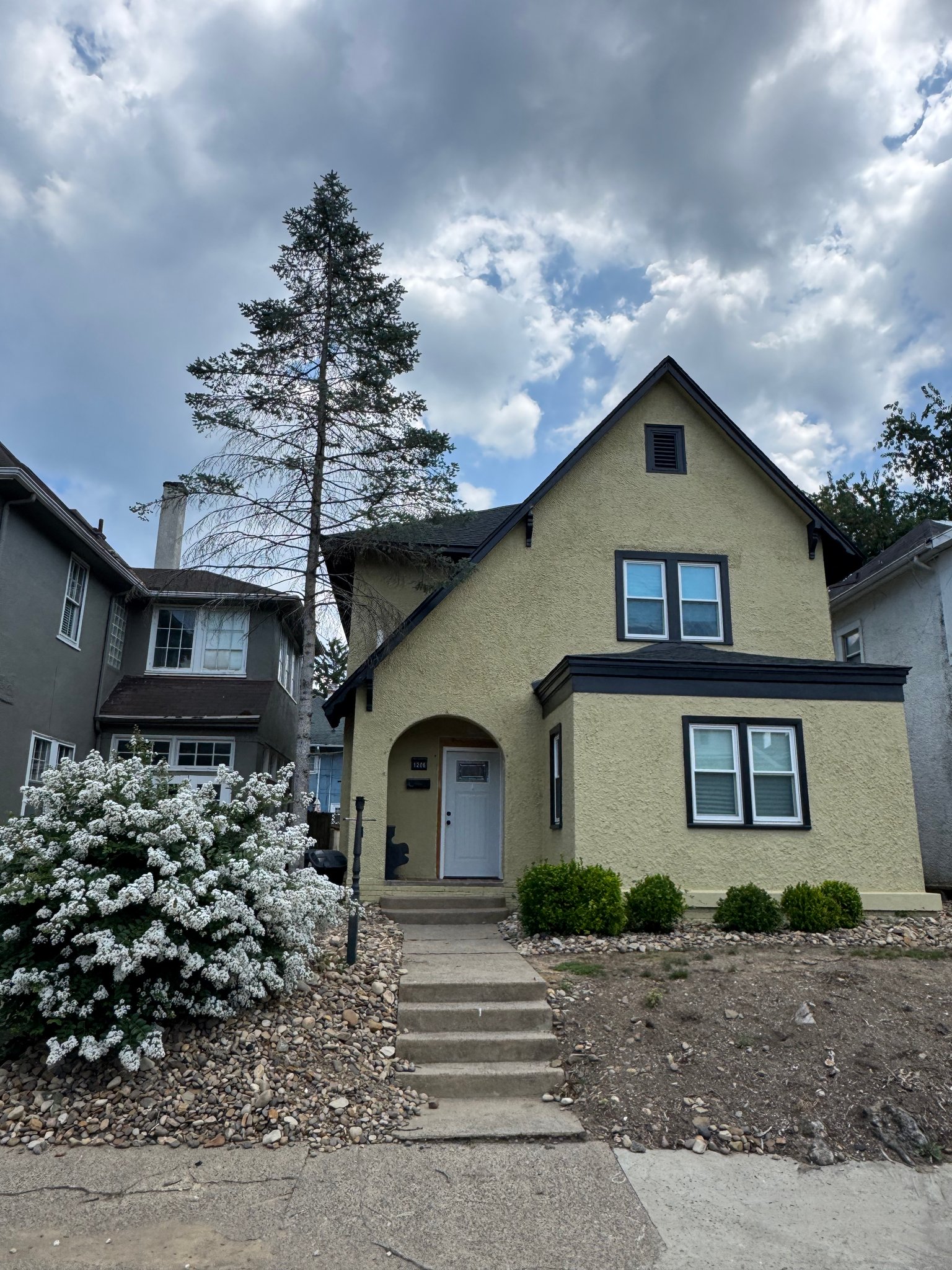 Huntington House: 1206 10th St