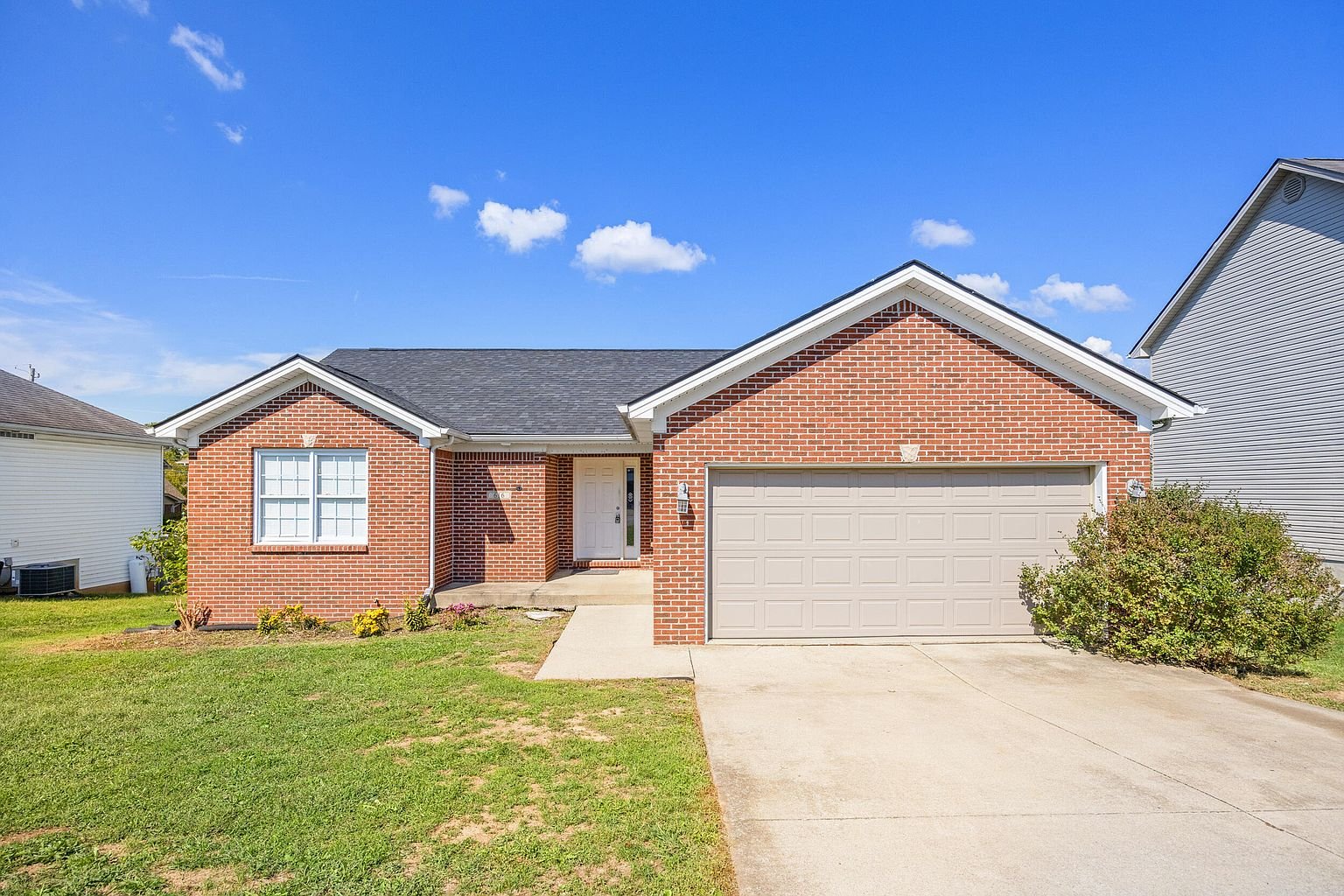 Nicholasville House: 616 Williams Rd