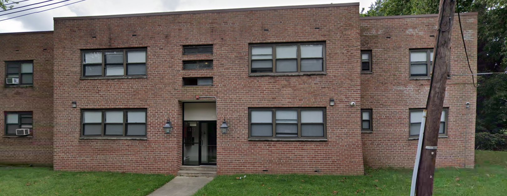 Trenton Apartment: 1205 Edgewood Ave