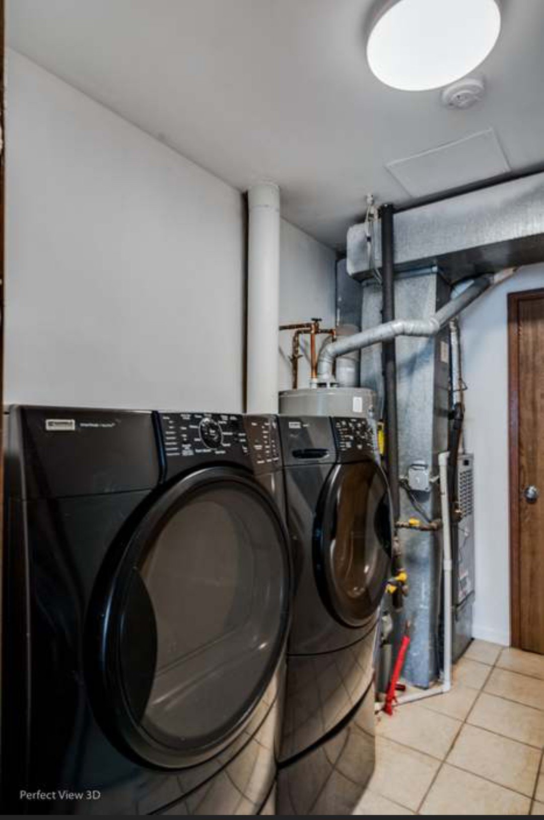 Streamwood Townhome: 249 Brittany Dr