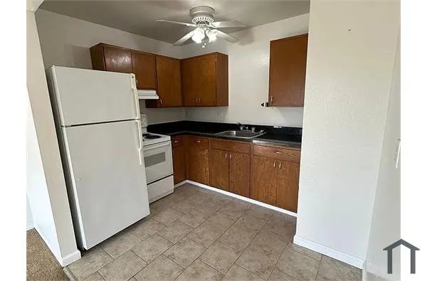 Pacifica Apartment: 95 Clarendon Road