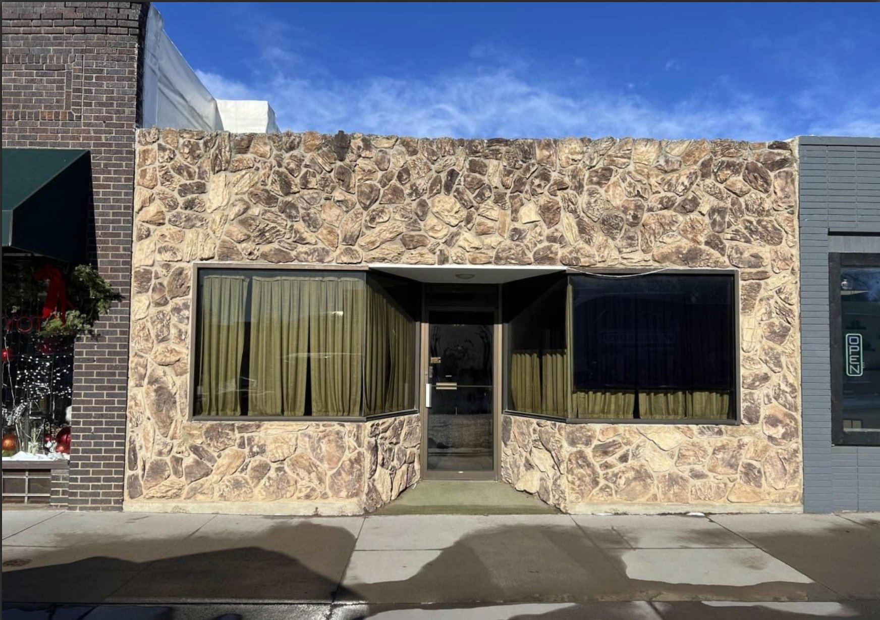 Vermillion Other: 110 E Main