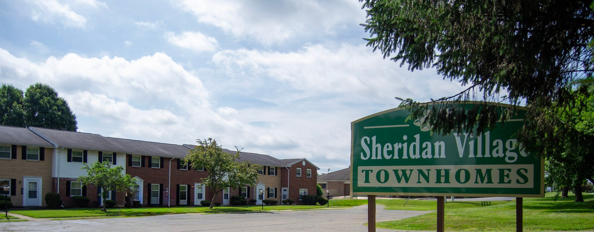 Lancaster Townhome: 1626 Williamsburg Lane North