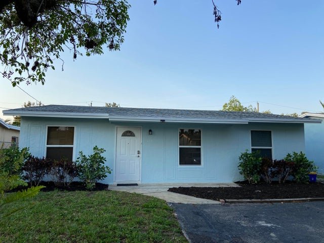 Boca Raton House: 209 COVENTRY STREET