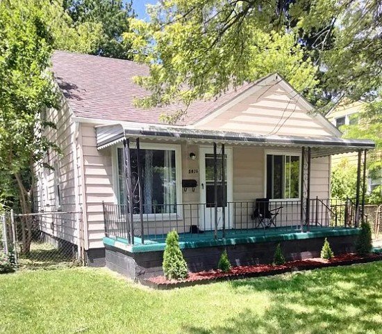 Inkster House: 3926 John Daly St