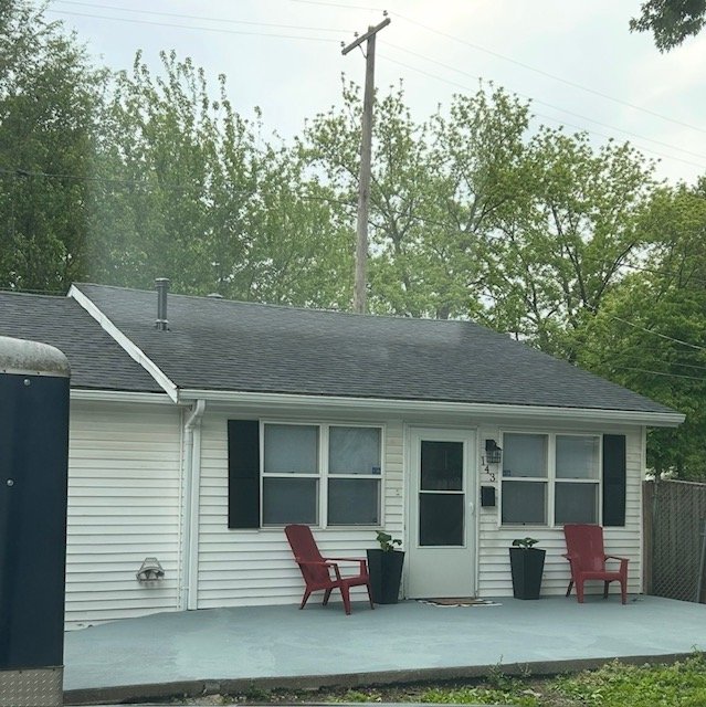 Springfield House: 143 S Wesley
