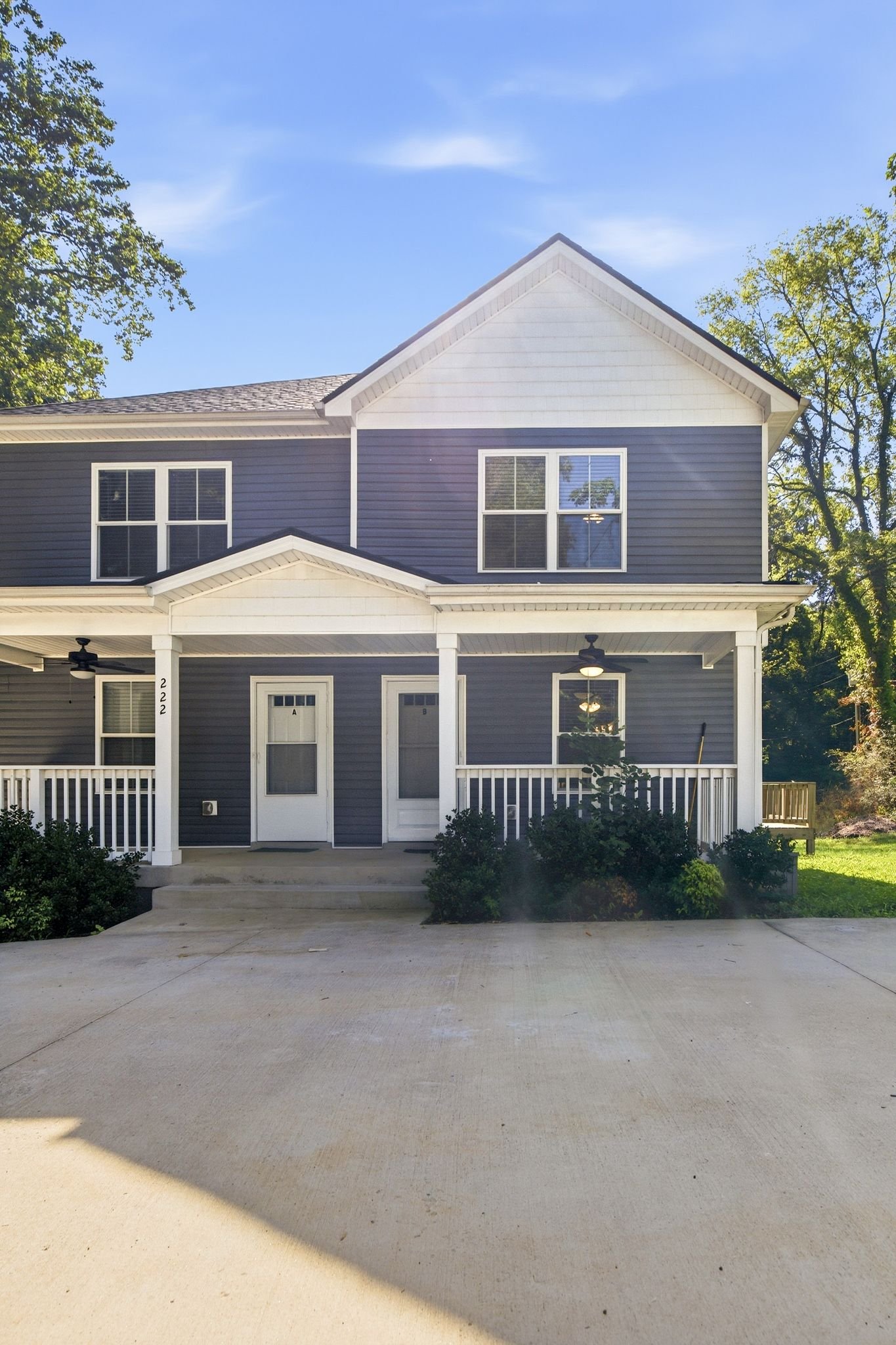 Clarksville Townhome: 222 Cave Street